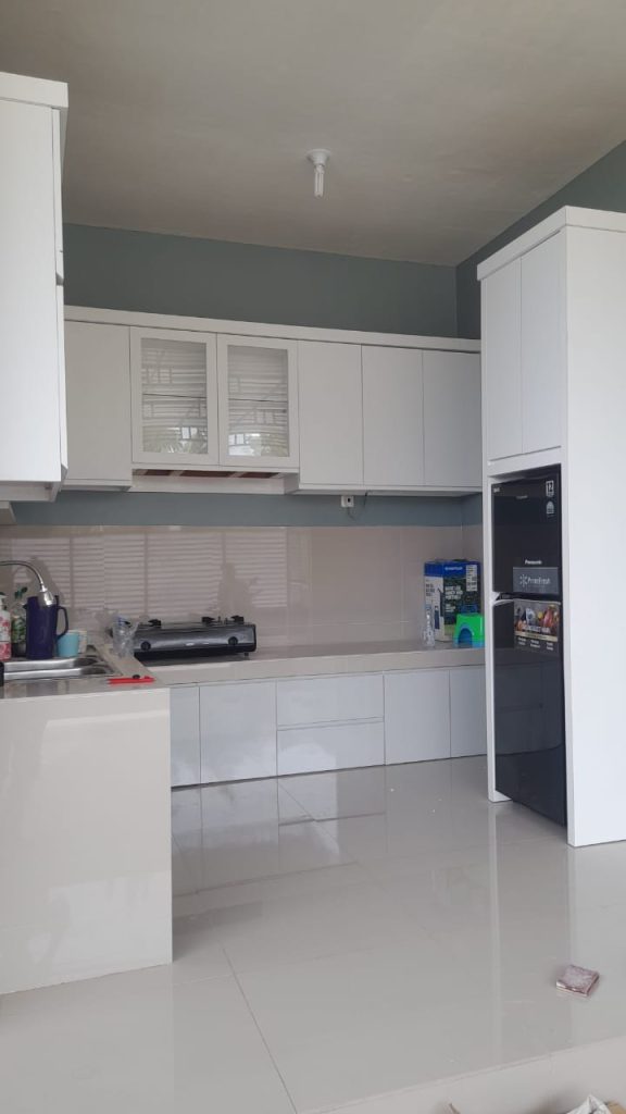 Jasa Pembuatan Kitchen Set di Pekanbaru